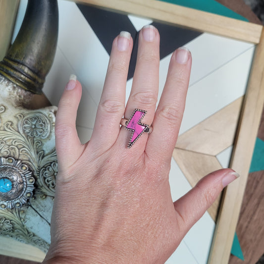 Thunderbolt Ring [pink]