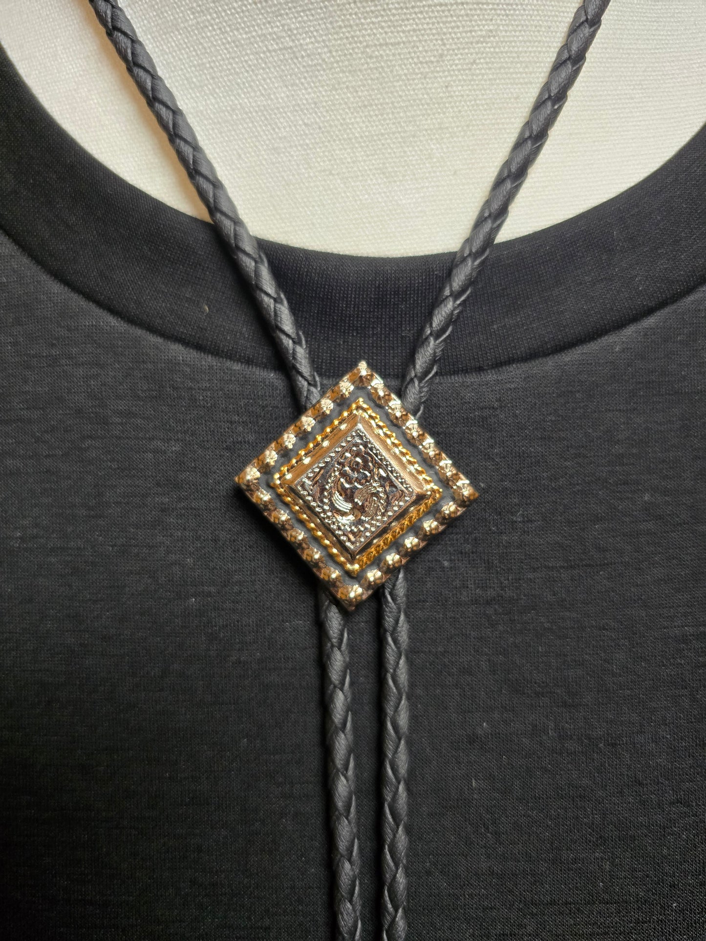 Diamond Bolo