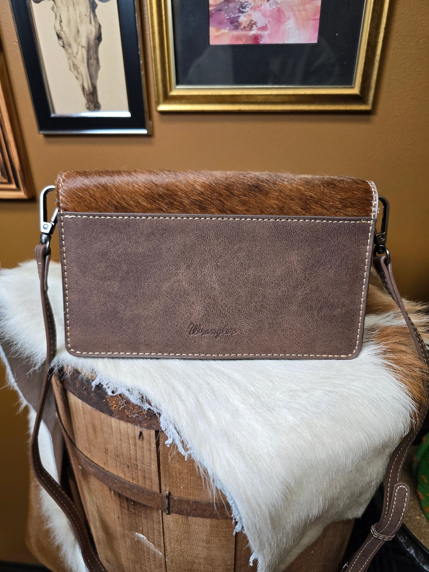 Wrangler Crossbody Clutch [coffee]