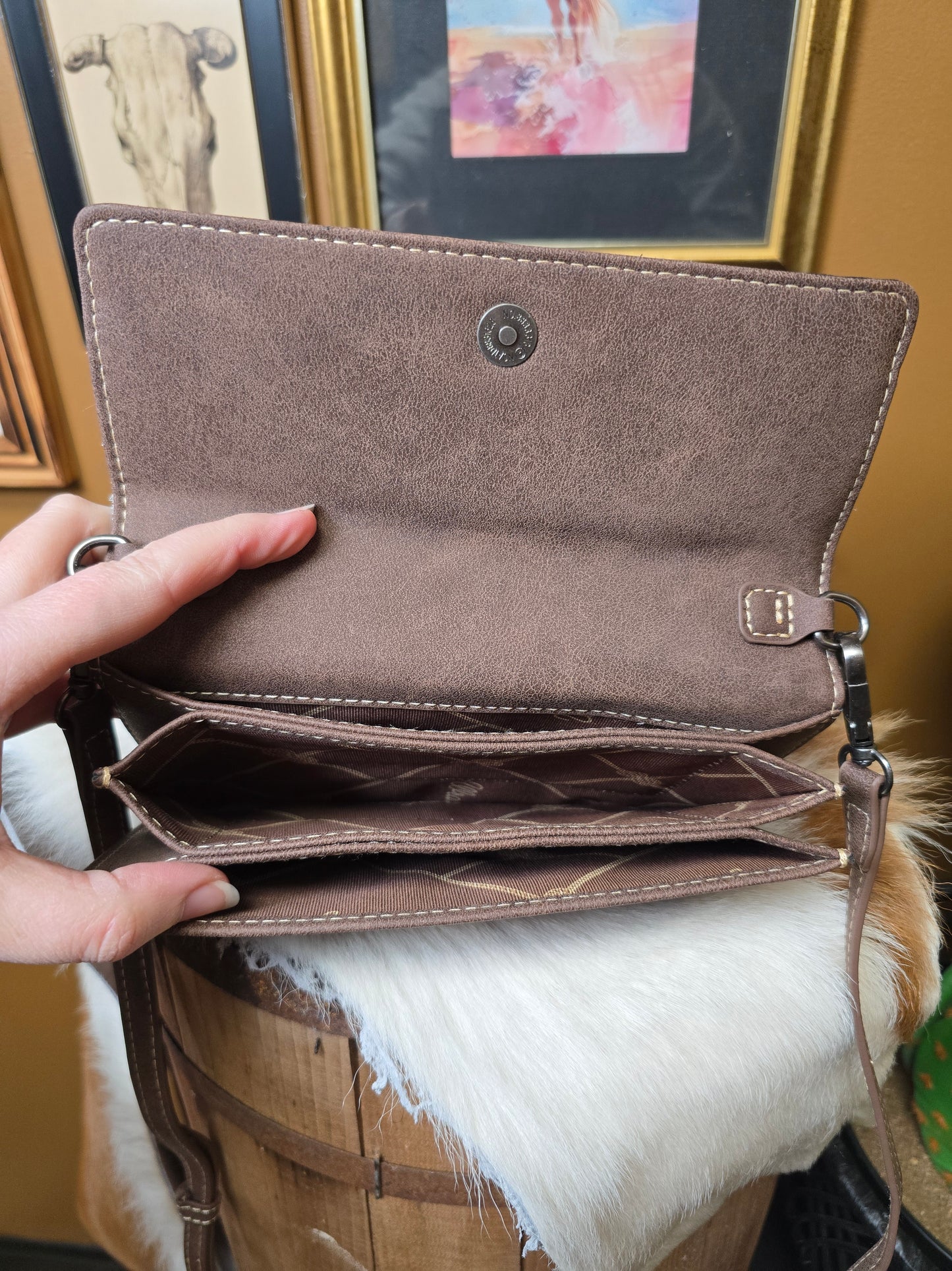 Wrangler Crossbody Clutch [coffee]