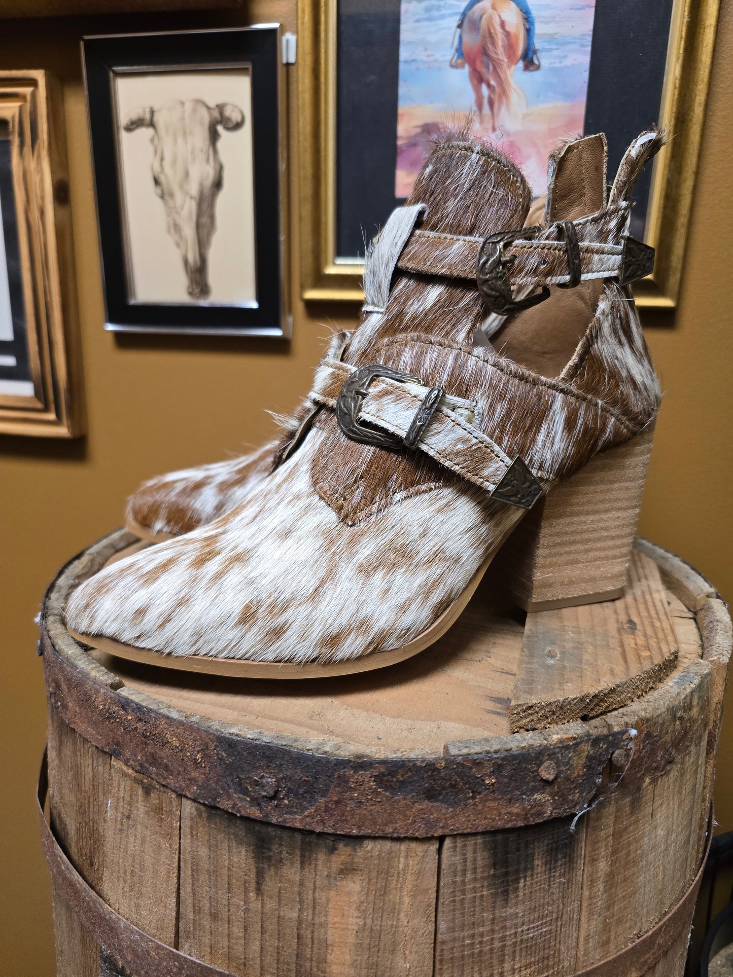 Matty Cowhide Heel [size 7]