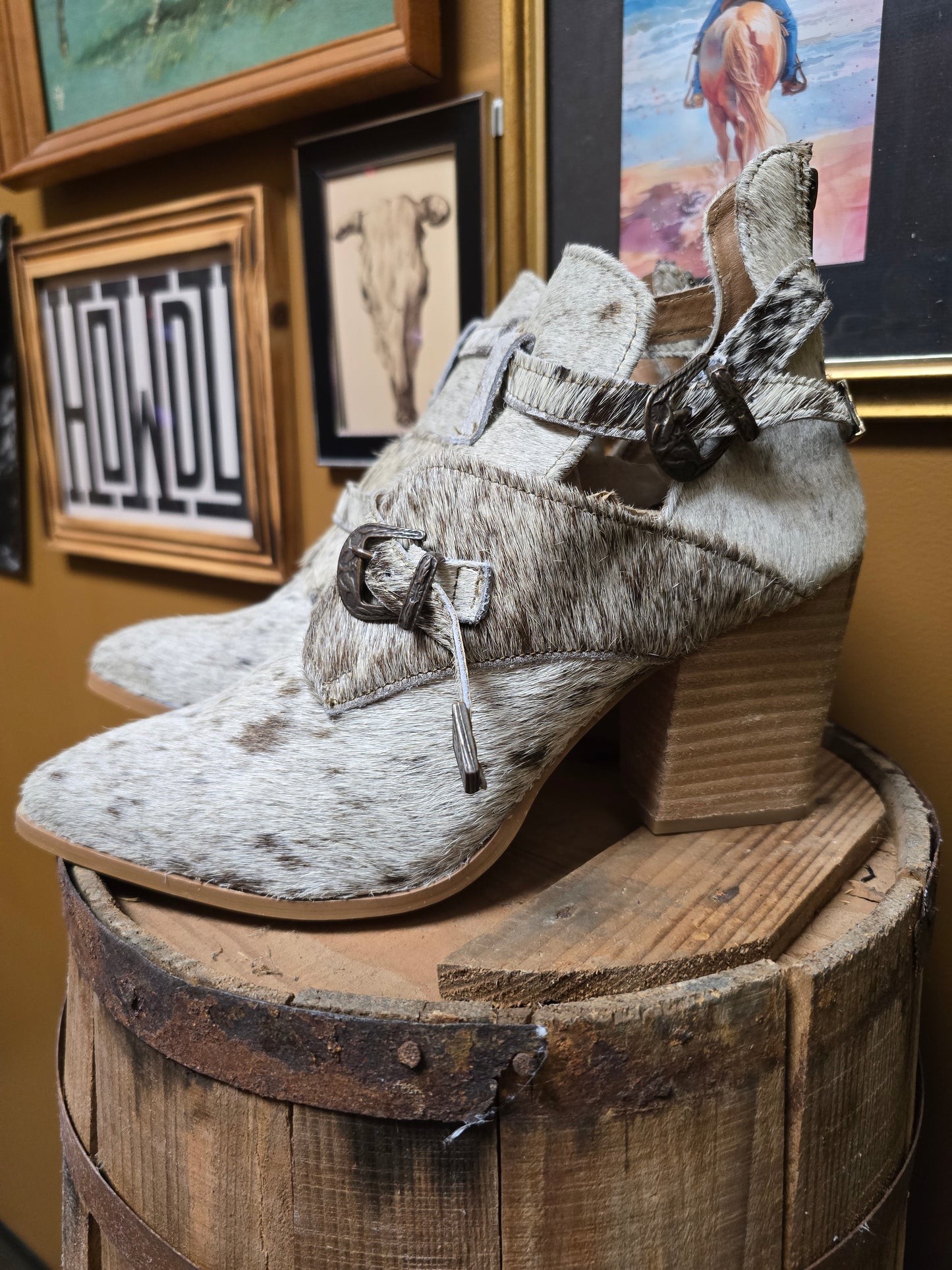 Matty Cowhide Heel [size 11]