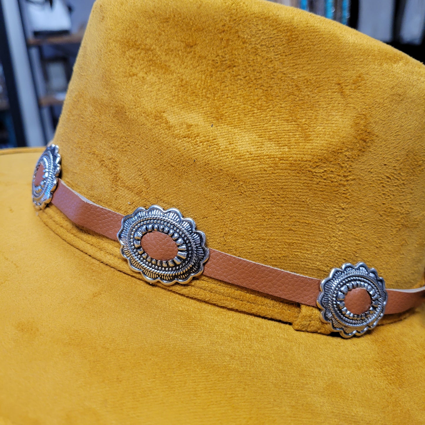 Concho Hat Band [brown]